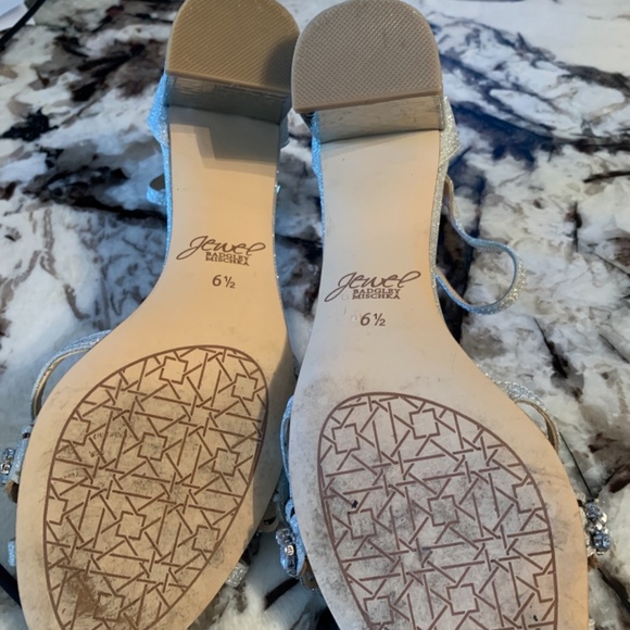 Badgkey Mischka Jewel Giona evening shoe. Worn twice - Picture 8 of 9